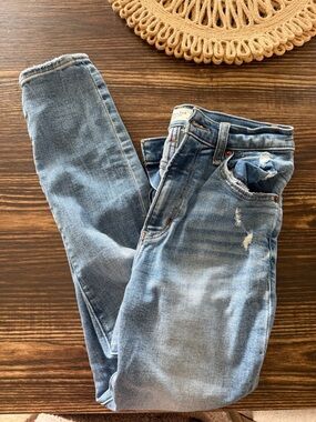 Abercrombie & Fitch Light Blue Skinny Jeans